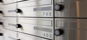 マンションのダイヤル式郵便箱