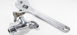 家庭の水道から「水漏れ」が起きる原因と対処法